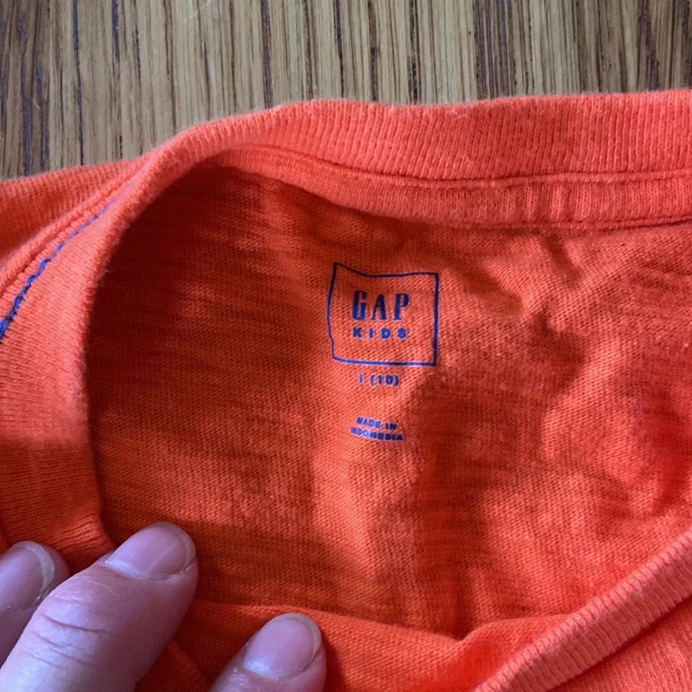 GAP Boys L or 10 Long Sleeve T Shirt